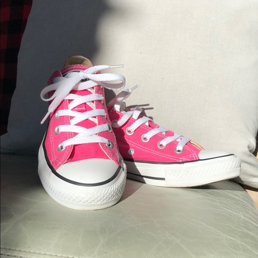 Pink Converse All Stars